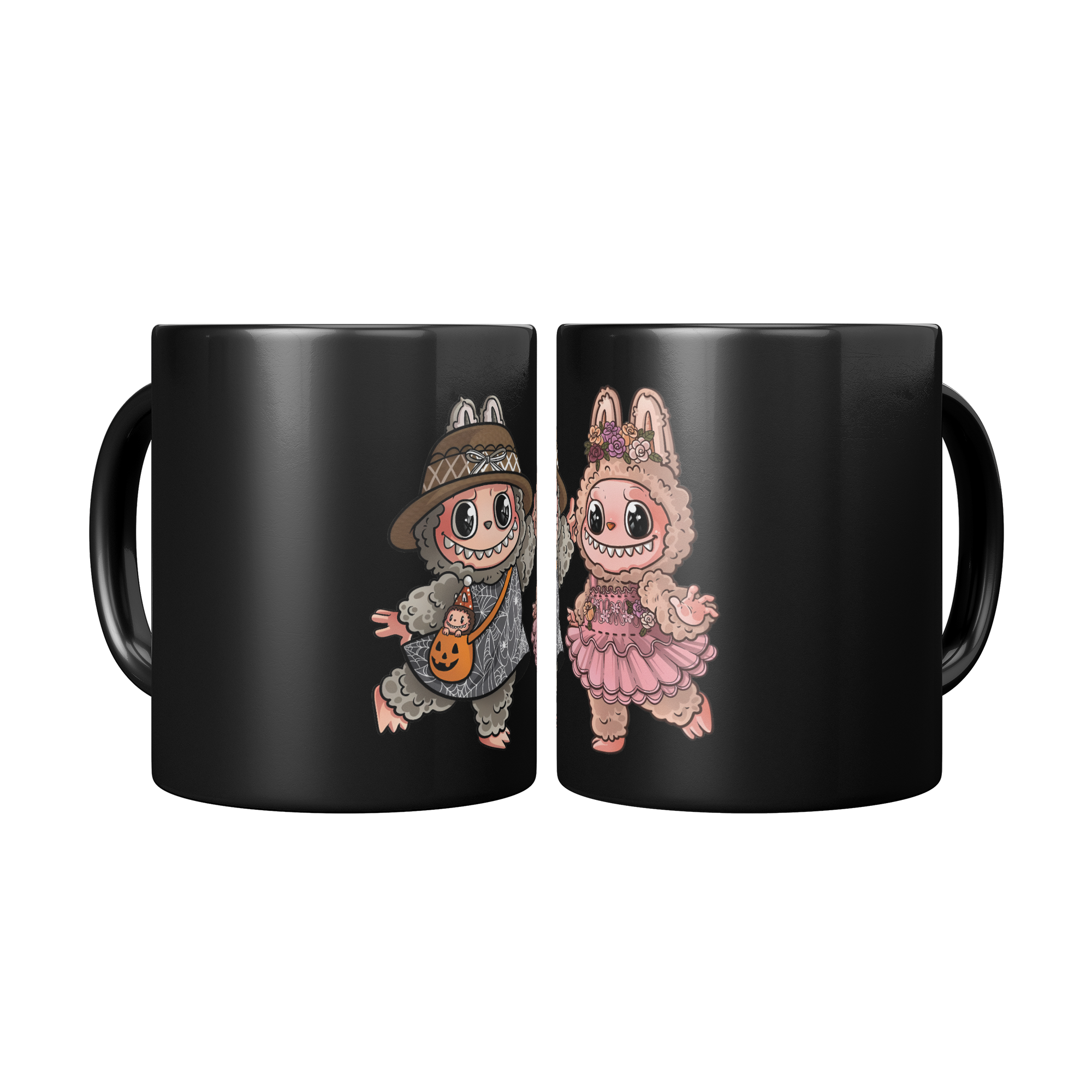 Krus_black_Mug_2_Mugs_Center_Mockup.png